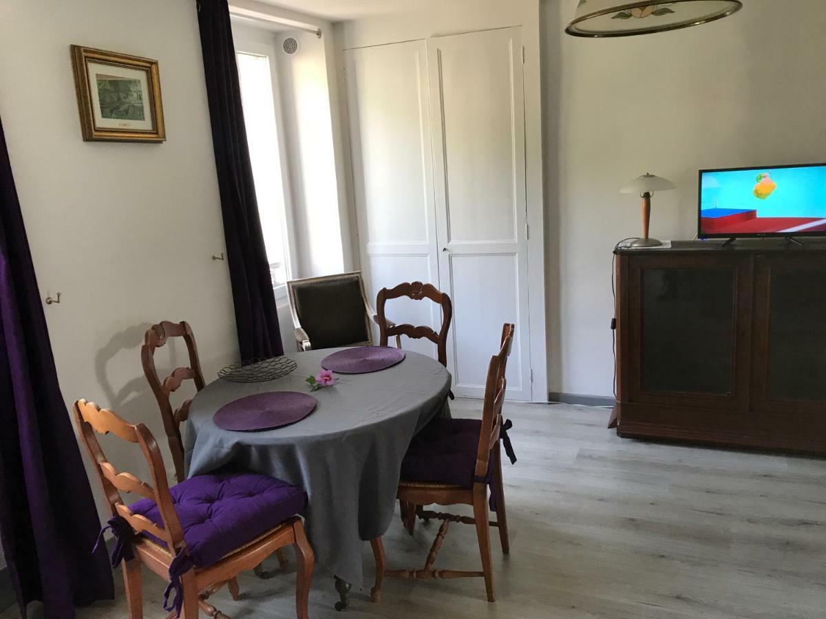 Gite Ancien Relais De Saint-Jacques La Roche-Guyon Zewnętrze zdjęcie